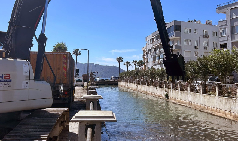 Marmaris’te dereler temizleniyor
