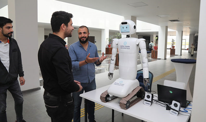 Bursa Teknik Üniversitesi’nin ‘Robot Günleri’ ilgi gördü