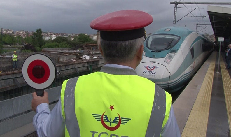 İstanbul-Sivas YHT ilk seferini yaptı