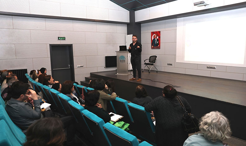 Yenilebilir yabani otları eğitimde tanıdılar