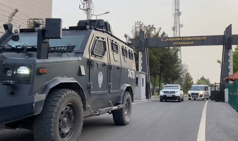 Diyarbakır’da aralarında avukatların da olduğu 20 şüpheli gözaltına alındı