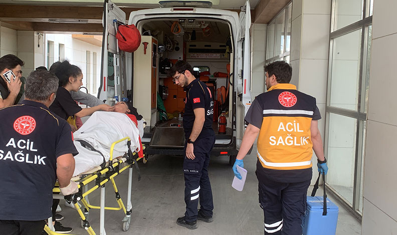 Elini kıyma makinesine kaptırdı