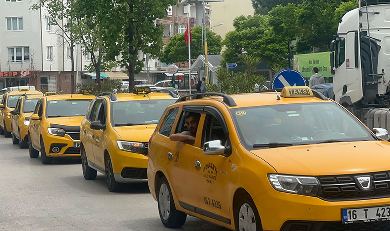 Mudanya’da taksicilerden protesto konvoyu
