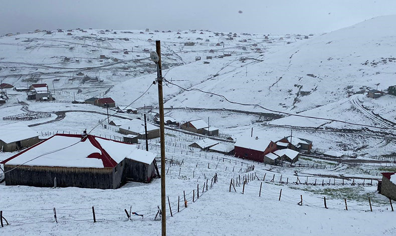 Doğu Karadeniz yaylalarında kış geri döndü