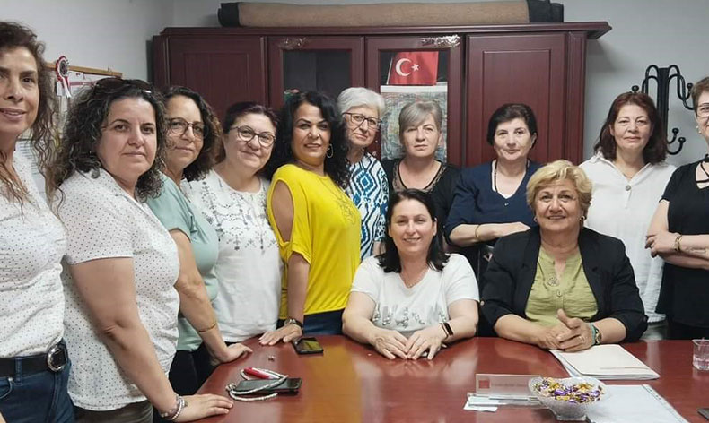 CHP Manisa İl Kadın Kollarından toplu istifa