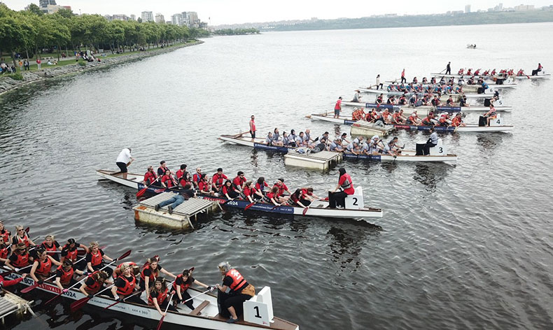 Küçükçekmece’de dragon boat yarışları