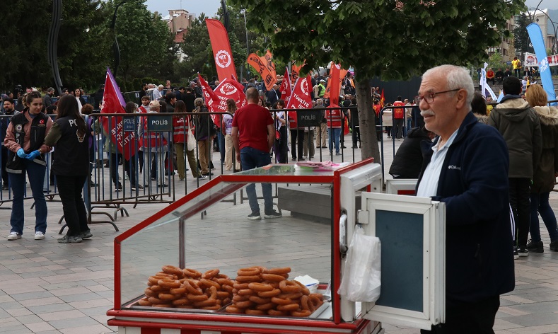 Bolu’da 1 Mayıs kutlandı