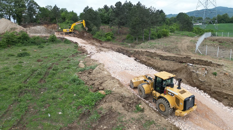 Bursa'nın Yeniceköy Mahallesinde yeni yollar açılıyor