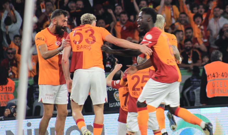 Galatasaray, son 2 haftaya 6 puan farkla girdi