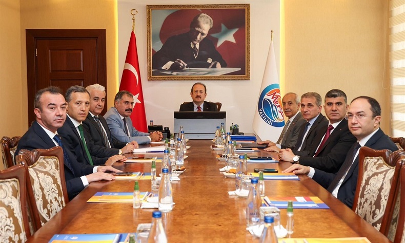 Mersin’de, çeşitli suçlardan aranan bin 592 şahıs yakalandı