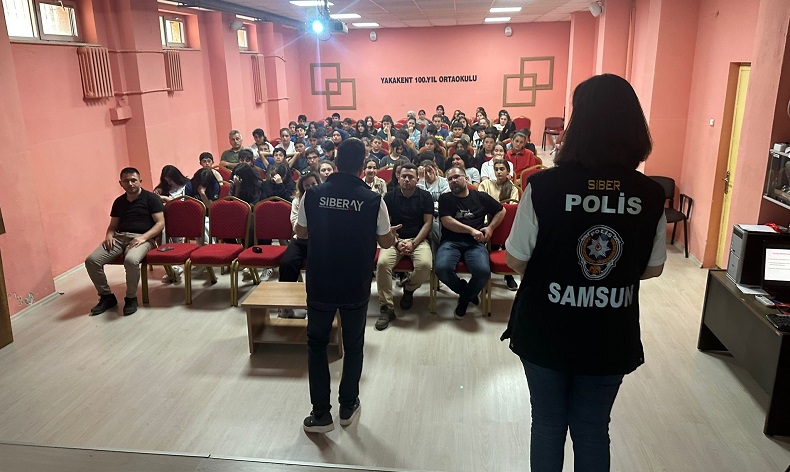 Samsun polisi yasa dışı bahis konusunda öğrencileri bilgilendirdi