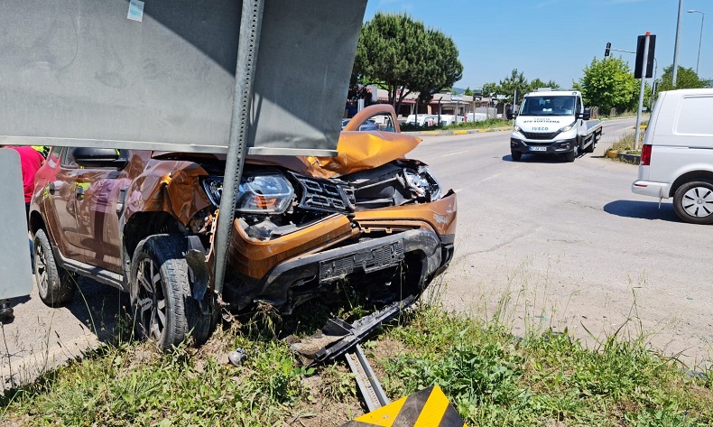 Zonguldak’ta iki araç çarpıştı: 1 ölü, 1 yaralı