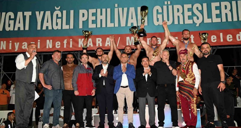 Manavgat’ta Başpehlivan İsmail Balaban