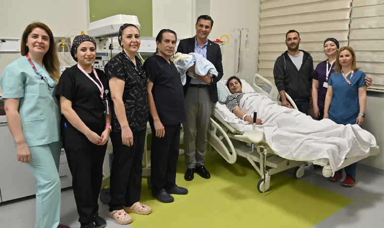 Başkan Zeyrek, mutluluğa ortak oldu