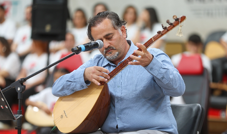 'Bin Bağlama Bin Umut' konseri