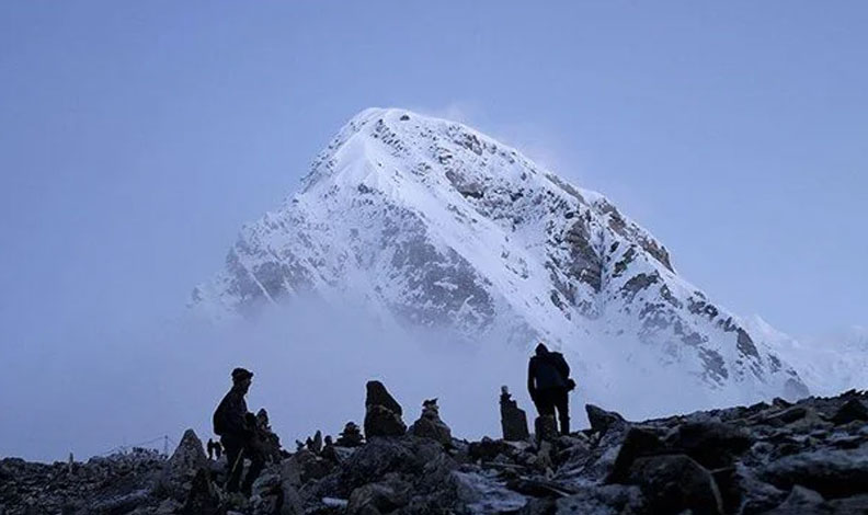 Everest ve Himalayalar’da temizlik
