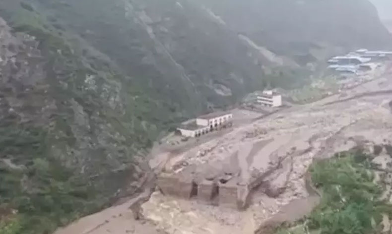 Çin’de toprak kayması: 9 ölü