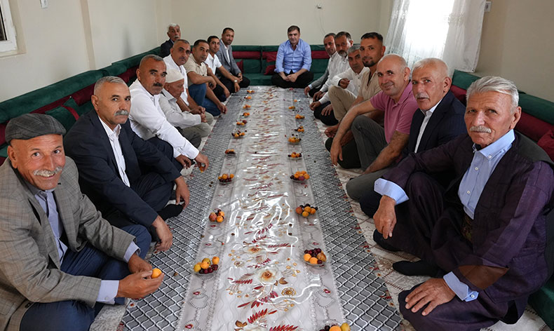 Asırlardır süren bayramlaşma geleneği