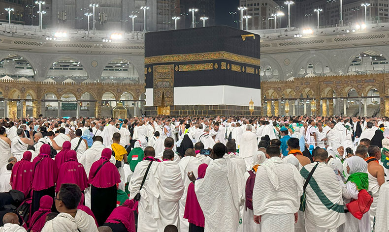Milyonlar Kabe’ye kavuştu