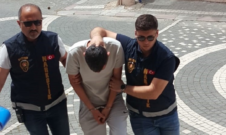 Konya’da sıvı ecstasy ele geçirildi