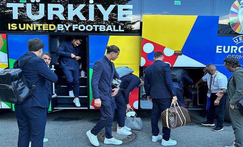 A Milli Futbol Takımı, Almanya’ya geldi
