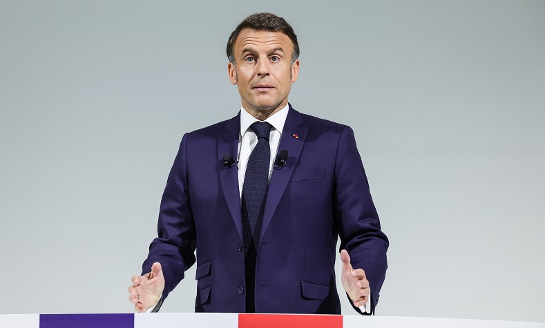 Macron: “2027’de iktidarın anahtarlarını aşırı sağa vermek istemiyorum”