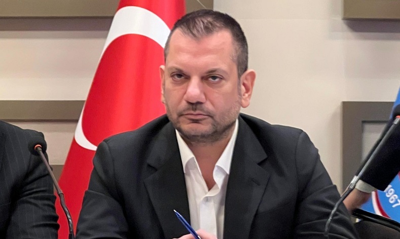 Trabzonspor Kulübü Başkanı Ertuğrul Doğan: “Her şey değişir, tek değişmeyen Trabzonspor taraftarıdır”