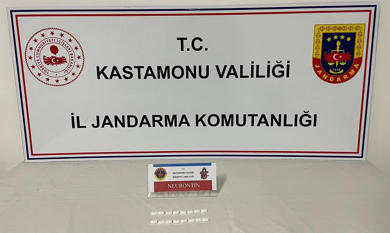 Psikiyatri hastası, yeşil reçeteyle aldığı ilaçları satarken yakalandı