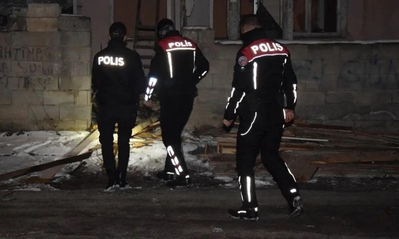 Erzincan’da aranması bulunan 13 şahıs yakalandı