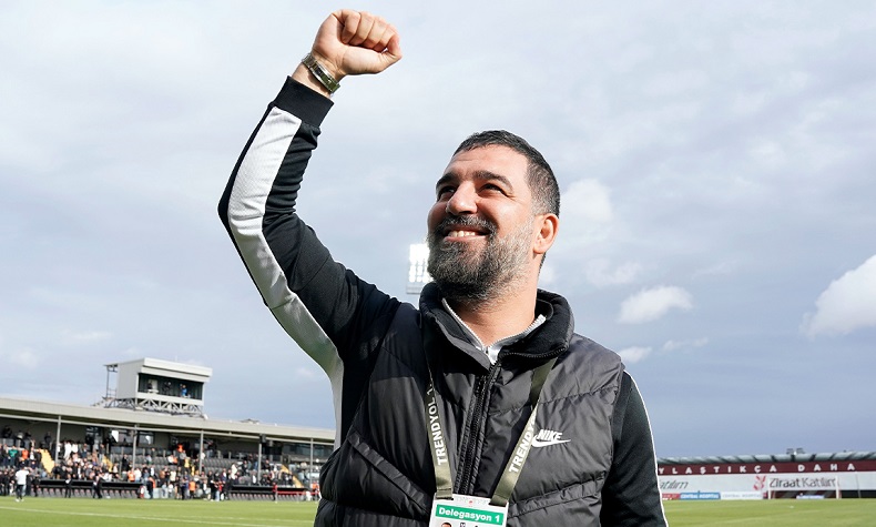 Arda Turan: “Bu milli takım kadrosunu yıkmayıp, üstüne koyup devam etmeliyiz”