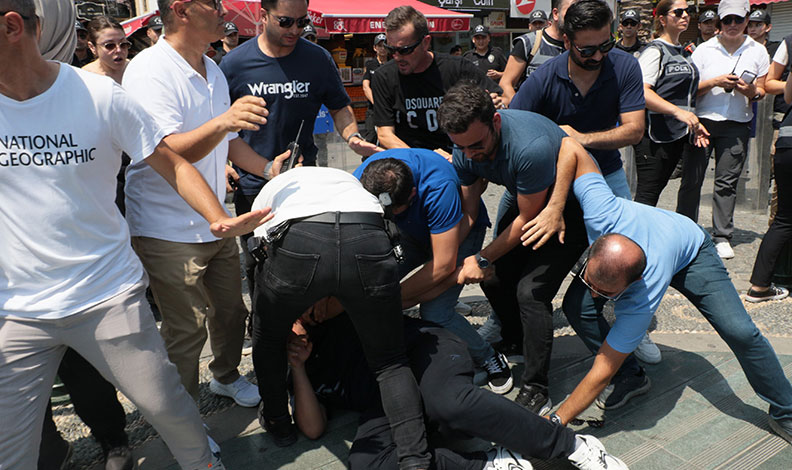 Yasak kararına rağmen yapılmak istenen LGBT açıklamasına 4 gözaltı