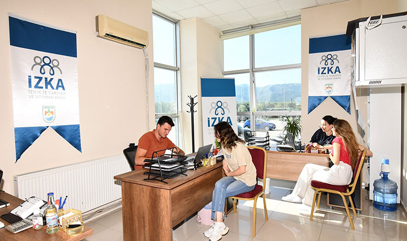 İznik Belediyesi iş kariyer ofisi hizmete başladı