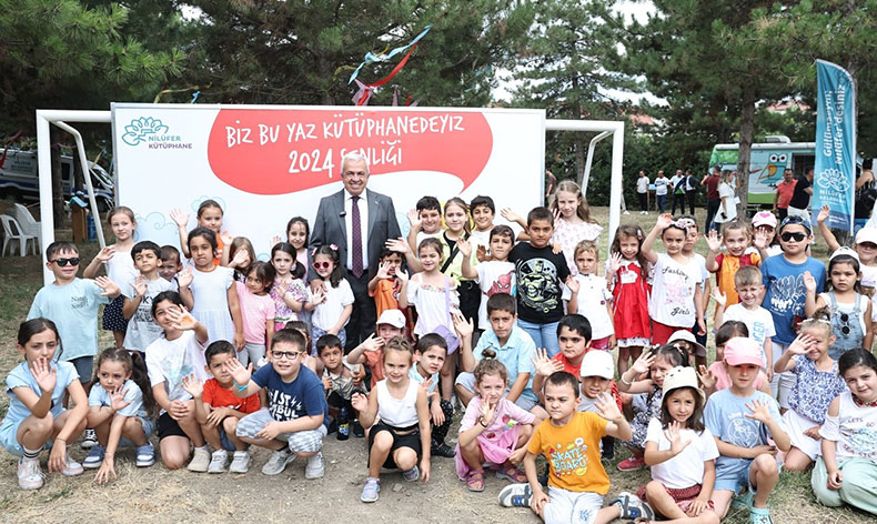 ‘Biz Bu Yaz Kütüphanedeyiz’