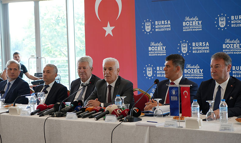 Bozbey: Üniversite Görükle metro hattı hayal bir proje