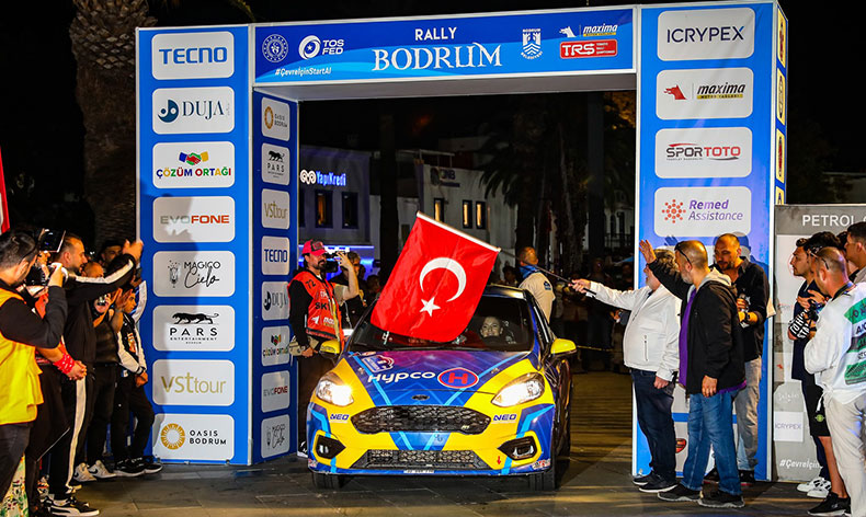 Türkiye’nin ilk engelli kadın pilotundan bir ilk daha