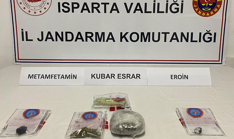Isparta’da araçta uyuşturucu ele geçirildi