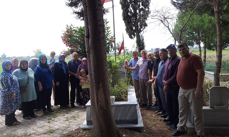 Şehit komando er kabri başında anıldı