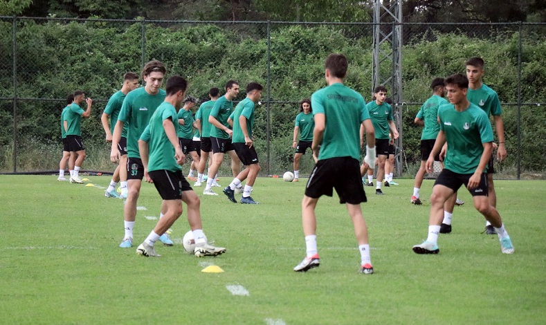 Sakaryaspor yeni sezon hazırlıklarına U19 takımıyla başladı