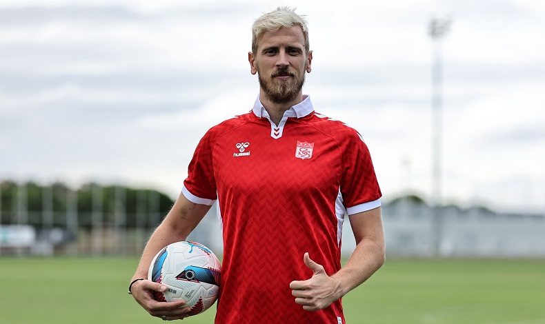 Uros Radakovic resmen Sivasspor’da