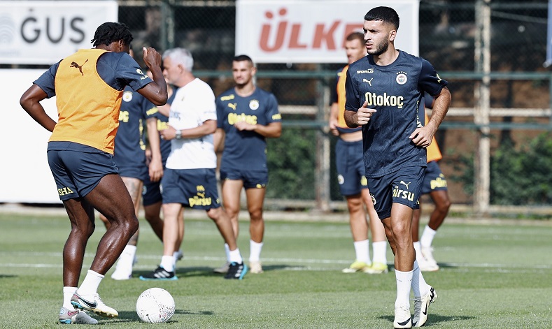 Fenerbahçe’de Oğuz Aydın ilk antrenmanına çıktı