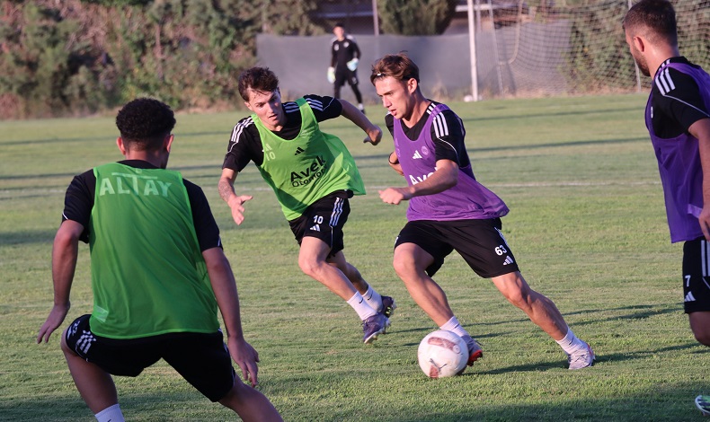 Altay, genç oyuncularla çalışmalara başladı