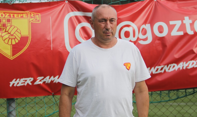 Göztepe Teknik Direktörü Stanimir Stoilov: “Kamp çok iyi geçiyor”