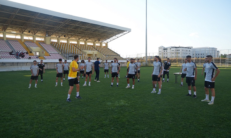 Muşspor yeni sezon hazırlıklarına başladı