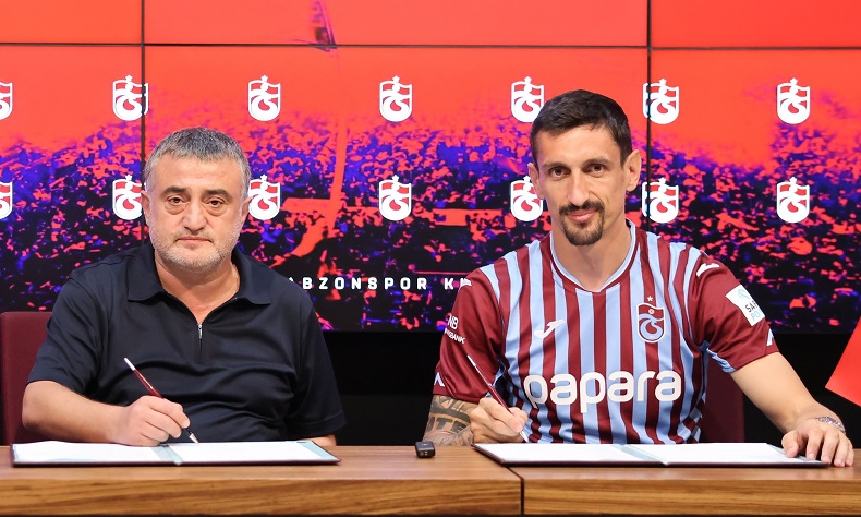 Trabzonspor, Stefan Savic ile 3 yıllık sözleşme imzaladı