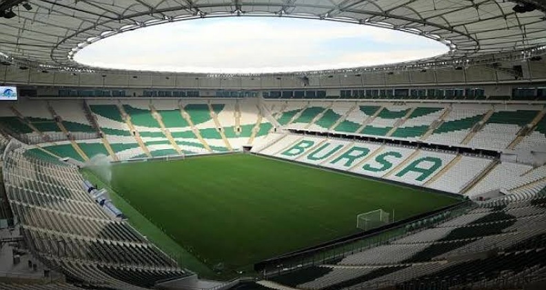 100. Yıl Atatürk Stadyumu’nda zemin yenileniyor