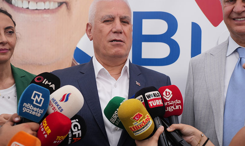 Bozbey makamını Mustafakemalpaşa’ya taşıdı