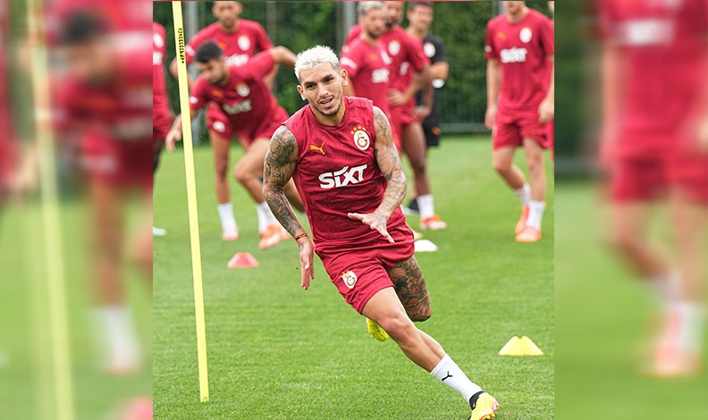 Galatasaray günün ilk idmanını yaptı