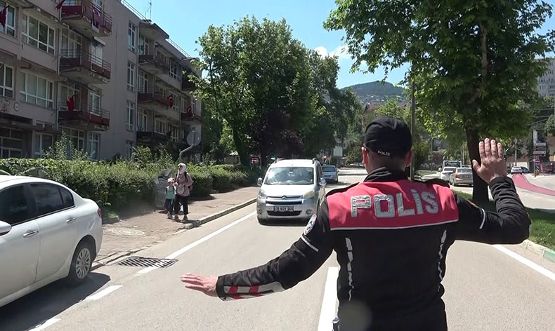 Bursa’da 17 yıl hapis cezasıyla aranan şüpheli yakalandı