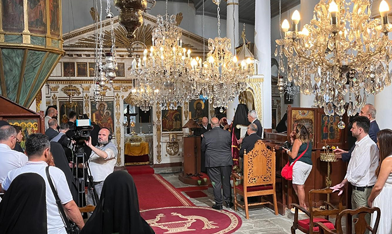 Gökçeadalı Rumlar Meryem Anayı andı