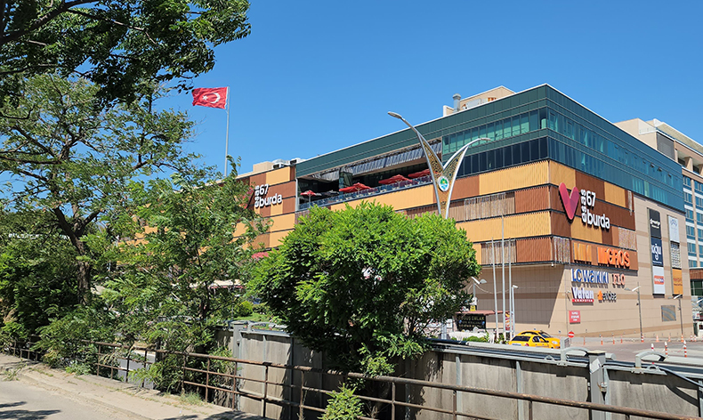 Soyunma kabininde gizli kayıt iddiası